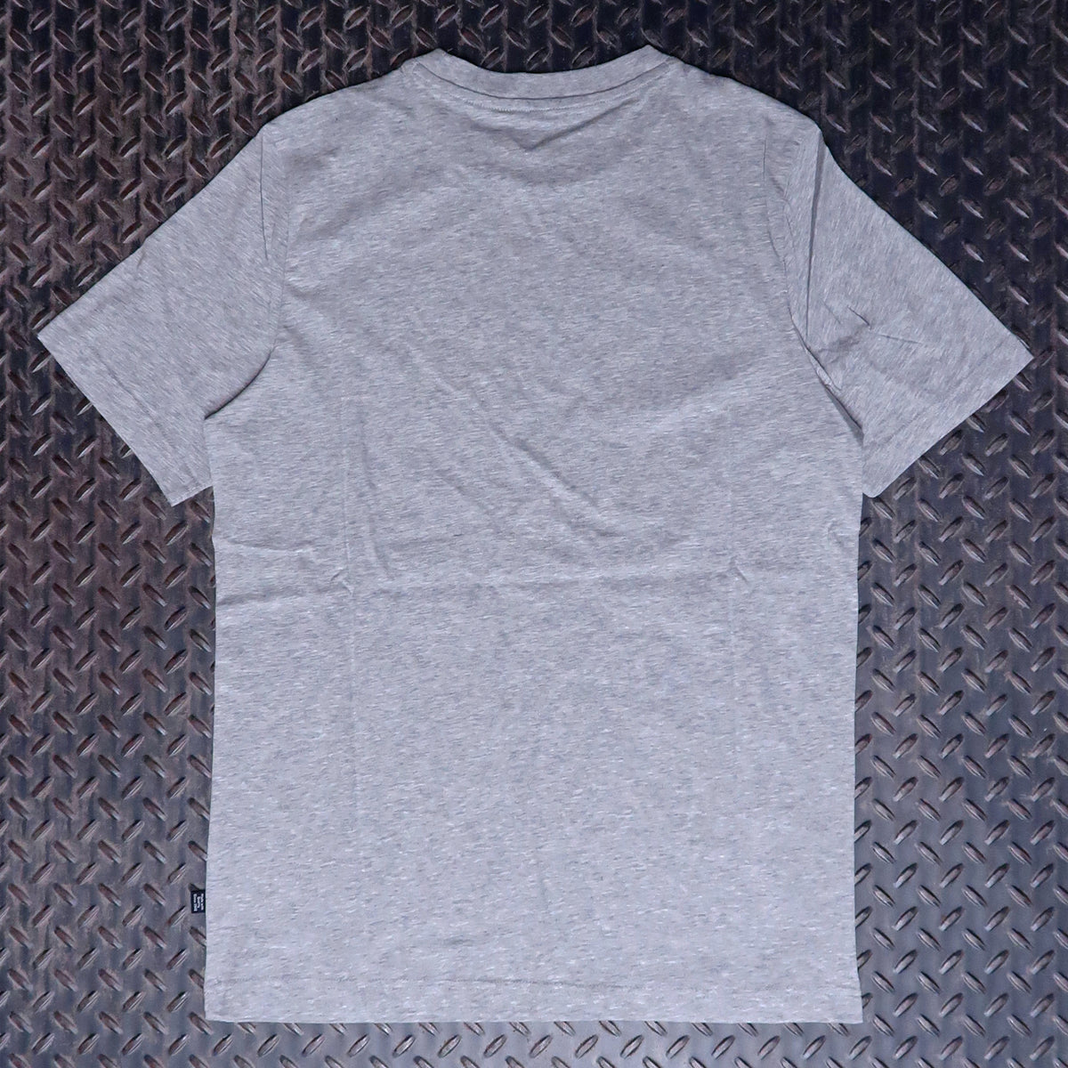PUMA グレー Tシャツ 神村ロゴ入り PUMA Graphics Puma Wording T-Shirt – Envisionsinc