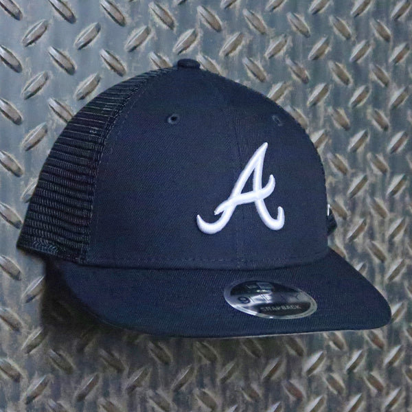 New Era Atlanta Braves Low Profile 9FIFTY Snapback Trucker Hat Navy White 60587375