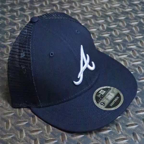 New Era Atlanta Braves Low Profile 9FIFTY Snapback Trucker