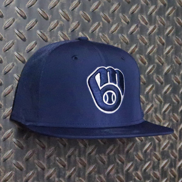 New Era Milwaukee Brewers Batting Practice 2026 9FIFTY Snapback Trucker Hat Navy White 60868813