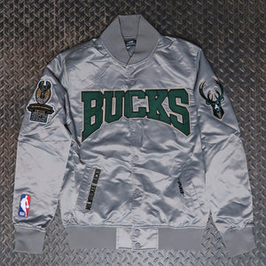 Pro Standard Milwaukee Bucks Crest Emblem Satin Jacket BMB659993