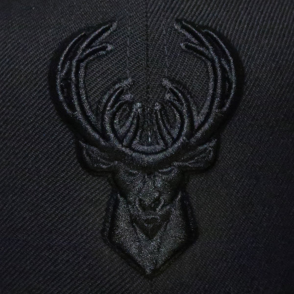 New Era Milwaukee Bucks Black On Black 59FIFTY Fitted