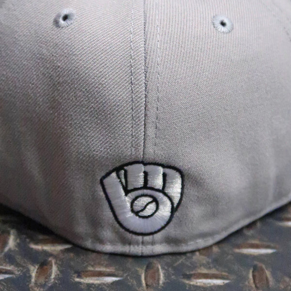 New Era Milwaukee Brewers Ball & Glove 59FIFTY Fitted