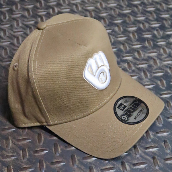 New Era Milwaukee Brewers Ball & Glove 9FORTY A-Frame Snapback