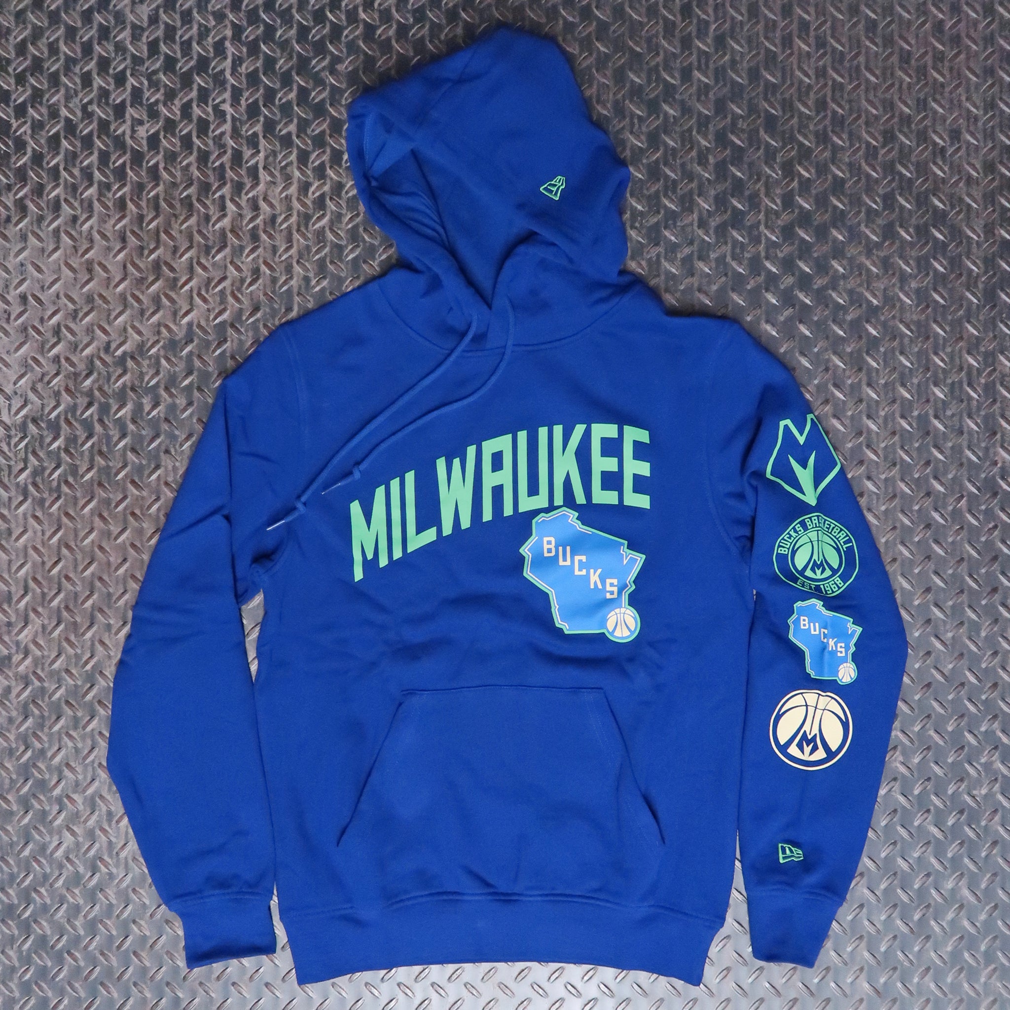 New Era Milwaukee Bucks City Edition Pullover Hoodie Blue NE0107016