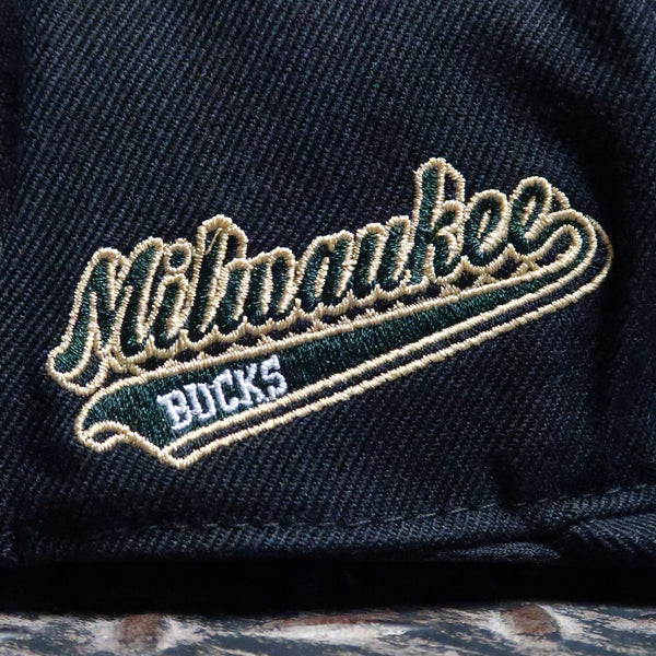 Pro Standard Milwaukee Bucks Script Tail Snapback