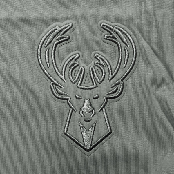 Pro Standard Milwaukee Bucks Neutral Drop Shoulder T-Shirt