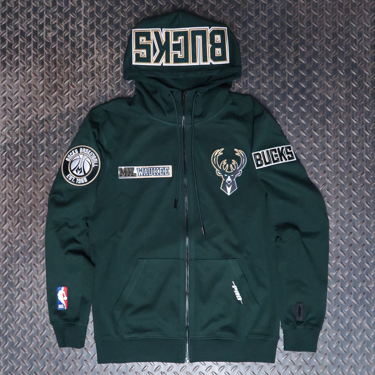 Pro Standard Milwaukee Bucks Split Logo Zip Hoodie – Envisionsinc