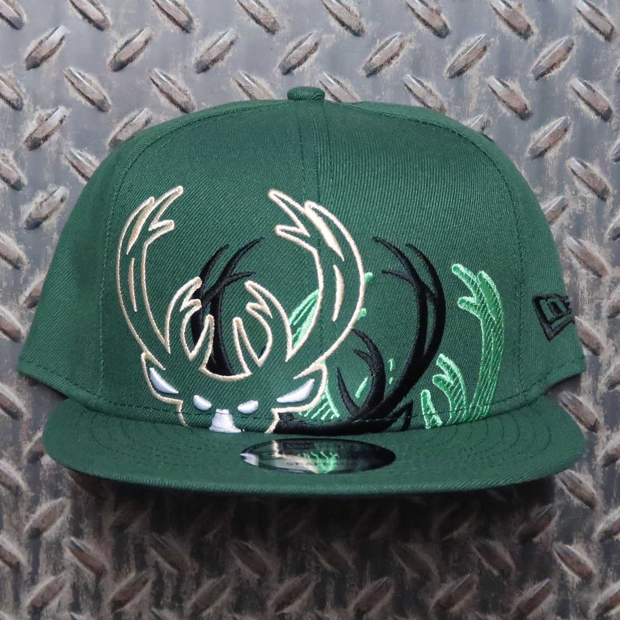 New Era Milwaukee Bucks Team Shadow 9FIFTY Snapback Hat Forest Green 60535226