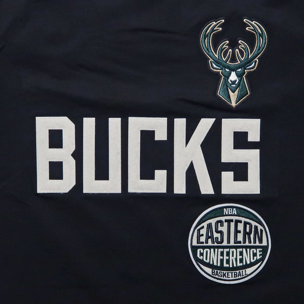 Pro Standard Milwaukee Bucks Modern Originals T-Shirt