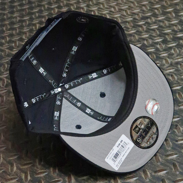 New Era New York Yankees Throwback Display Corduroy 9FIFTY Snapback