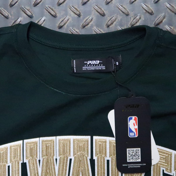 Pro Standard Milwaukee Bucks City Arch T-Shirt