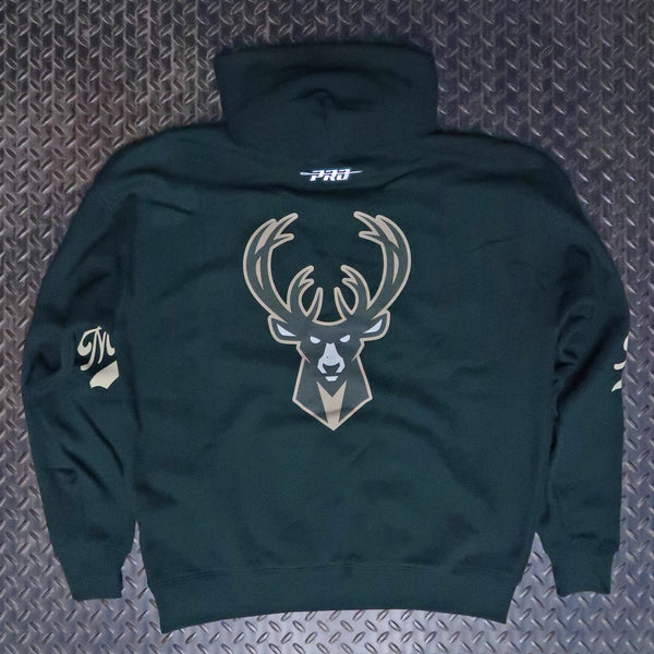 Pro Standard Milwaukee Bucks Living Large Drop Shoulder Hoodie