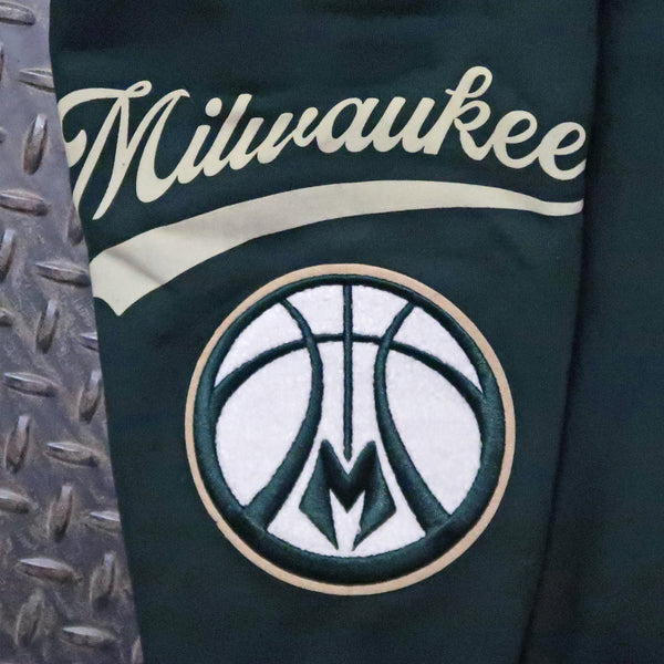 Pro Standard Milwaukee Bucks Living Large Drop Shoulder Hoodie