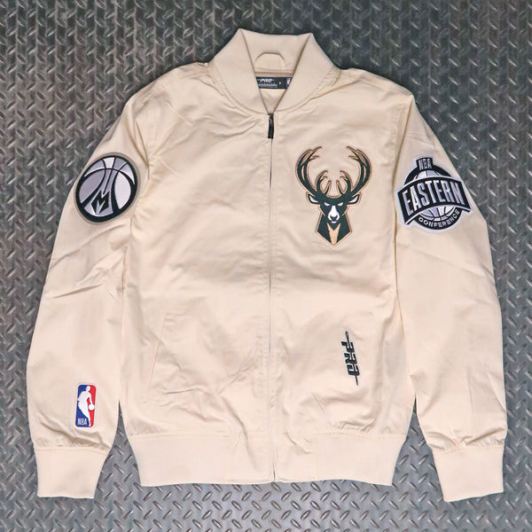 Pro Standard Milwaukee Bucks Living Large Twill Jacket Eggshell BMB6516637