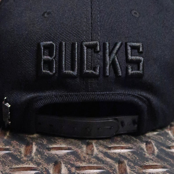 Pro Standard Milwaukee Bucks Triple Black Pro Six Snapback